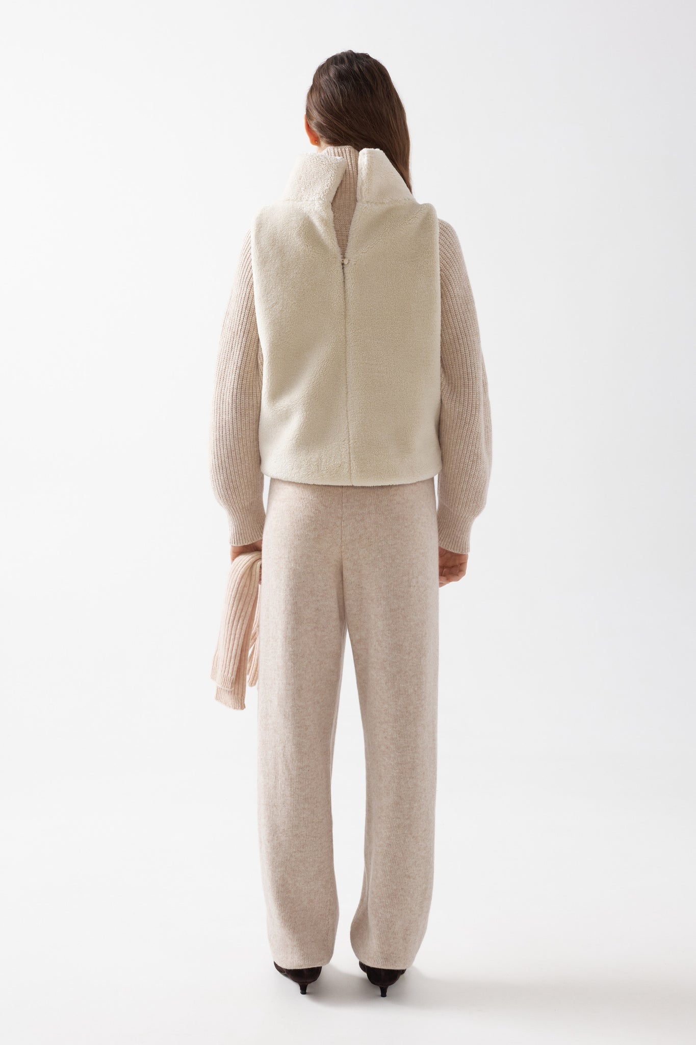 Топ з еко-хутра ADRIANA