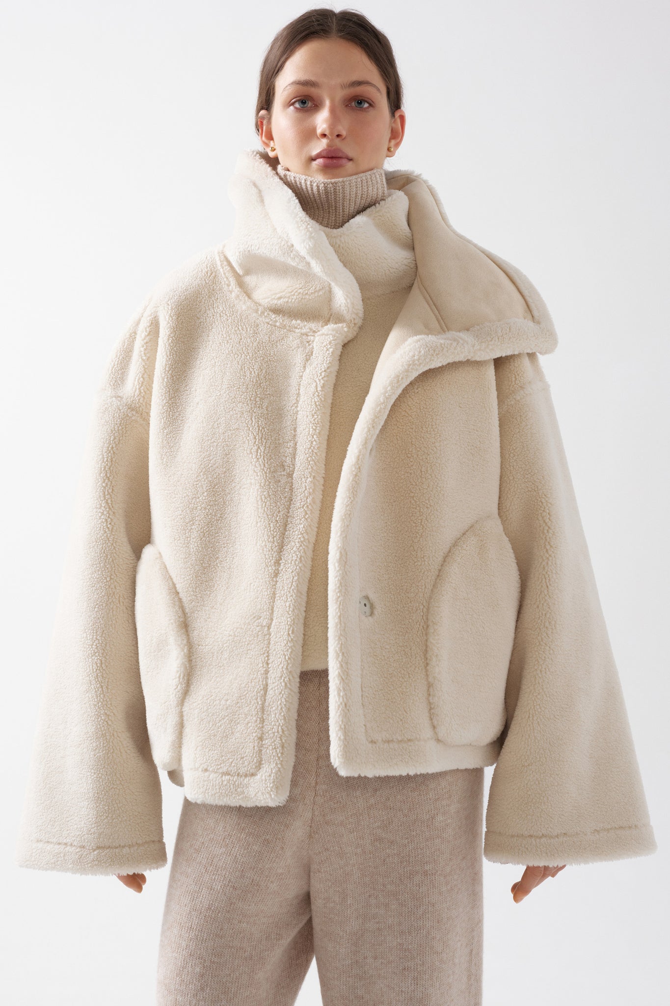 Топ з еко-хутра ADRIANA